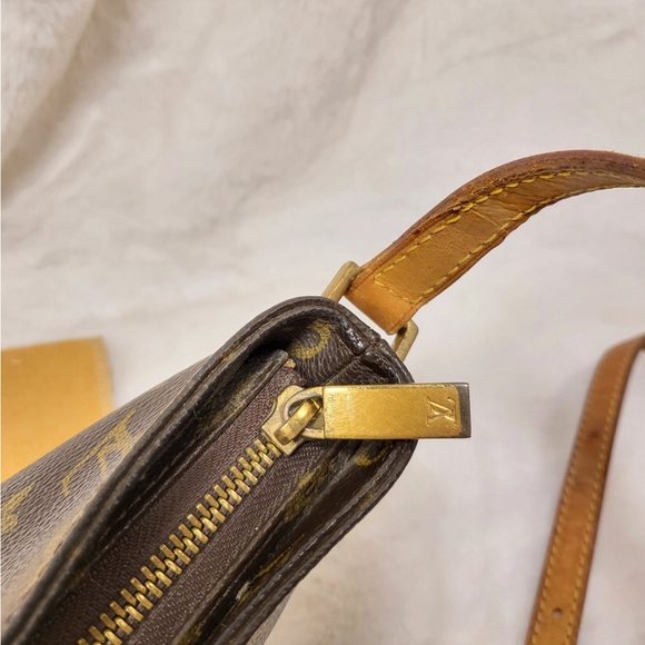 Authentic Louis Vuitton Trotteur Crossbody shoulder bag - Picture 14 of 16